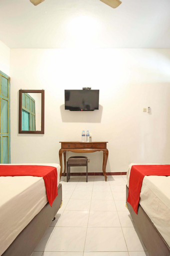 Bedroom 12