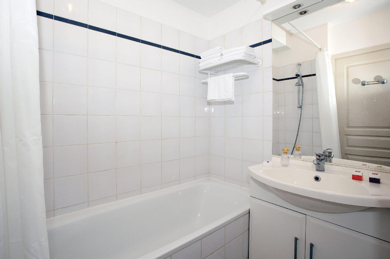 Bathroom 6