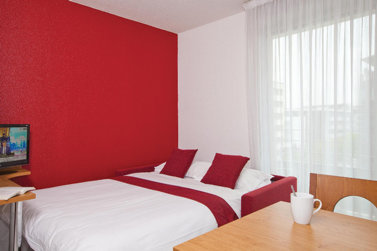 Bedroom 9