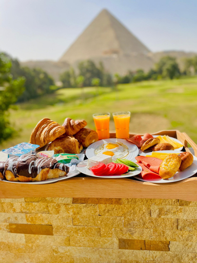 Food & Drinks