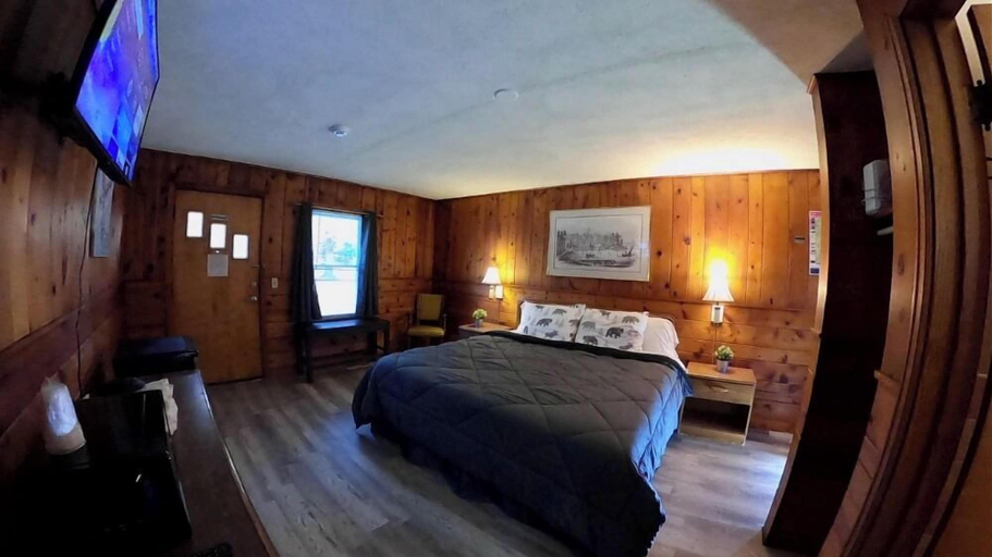 Bedroom 2, Heart of the Berkshires, Berkshire