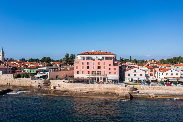 Others 3, Val Mare, Novigrad
