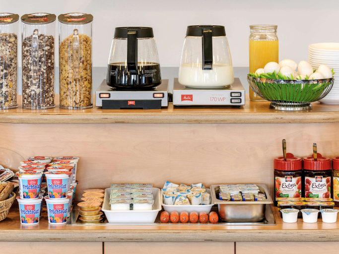Food & Drinks 2, ibis budget Versailles Trappes, Yvelines