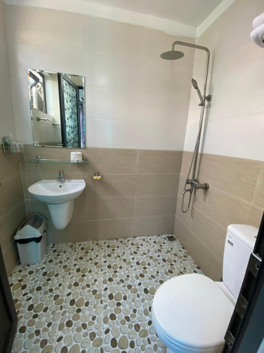 Others 5, Mr Thông, Đội 2 - Tam Coc Motel, Hoa Lư