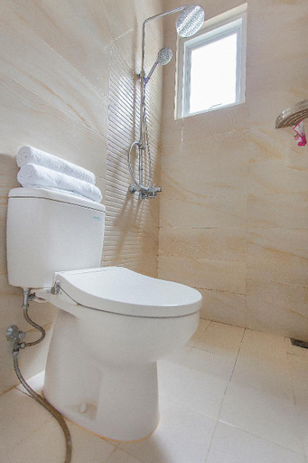 Bathroom 17