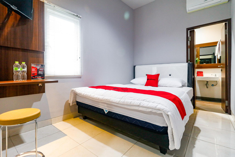 Bedroom 13