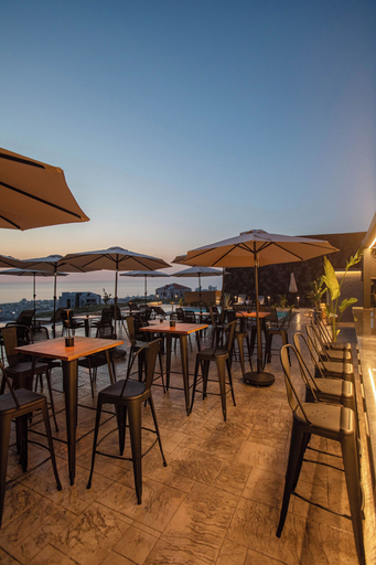 Food & Drinks 5, Panorama Lodge 2, Batroun