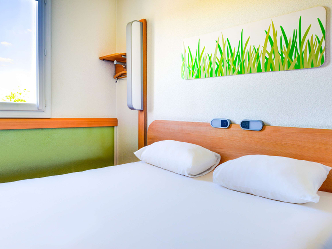 Bedroom 5, ibis budget Orly Chevilly Tram 7, Val-de-Marne