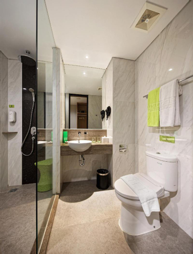 Bathroom 22
