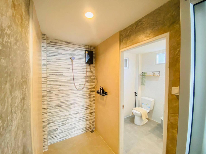 Bathroom 3, เรือนตะวัน เกาะล้าน RueanTawan Kohlarn, Pattaya
