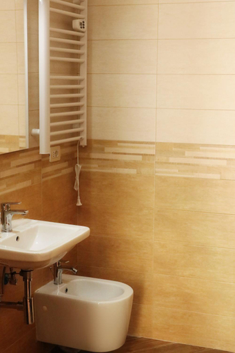 Bathroom 4, LadimoradiLu', Salerno