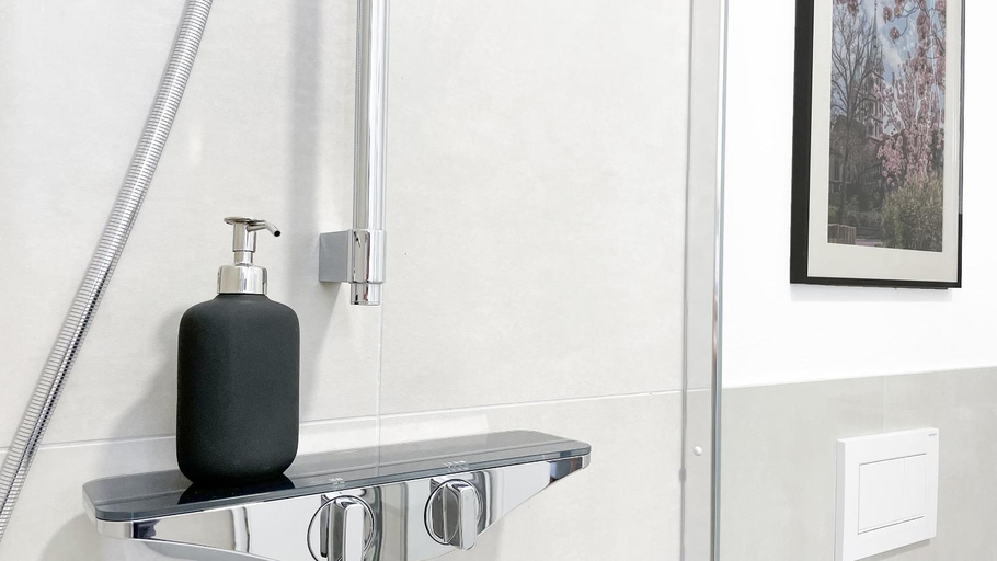 Bathroom 3, Apartments am Dom, Burgenlandkreis