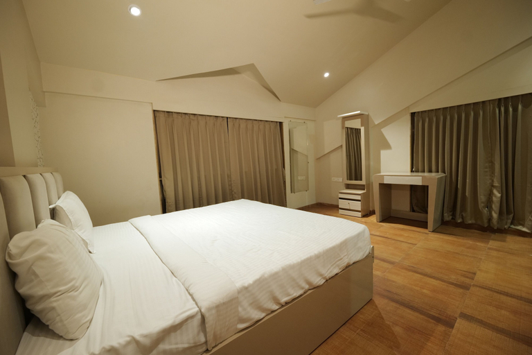 Bedroom 2, Greay Wood Villa, Pune