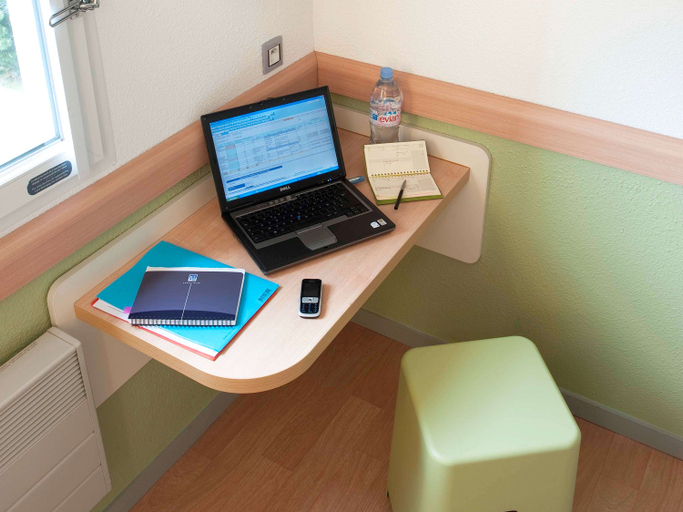 Others 3, ibis budget Poitiers Sud, Vienne