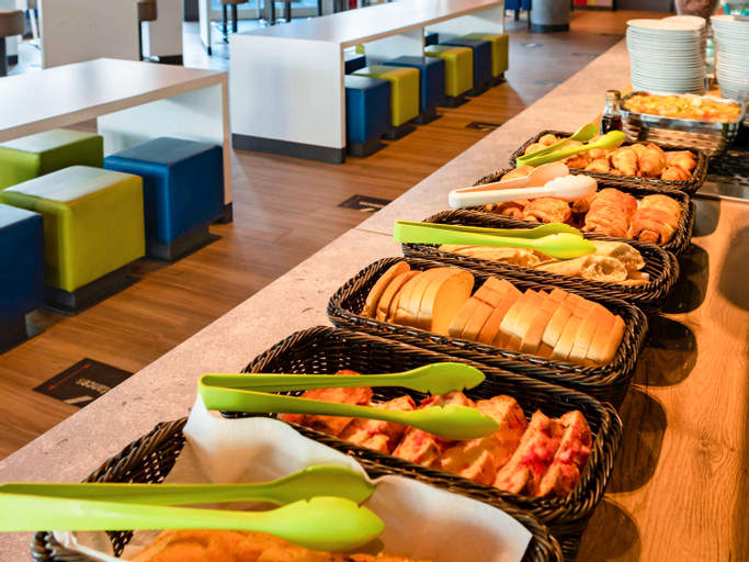 Food & Drinks 5, ibis budget Lyon Villeurbanne, Rhône