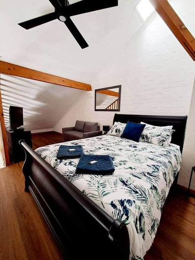 Others 4, Carras Loft Villa Near the Sea Sleeps 5, Mandurah
