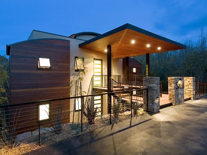 Saltus Luxury Accommodation, Hepburn - East