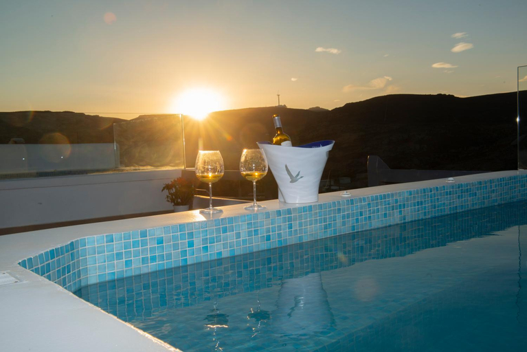 Others 3, Myrsini's Luxury Suites Merchia, South Aegean