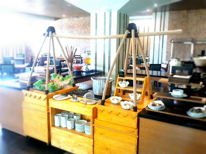 Food & Drinks 14
