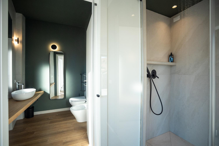 Others 5, Mavi Rooms, L'Aquila