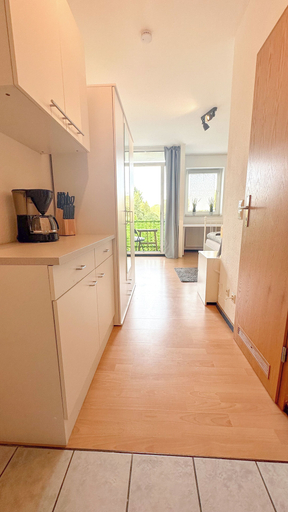 Others 5, Business & Tourist Apartment mit Balkon, Osnabrück