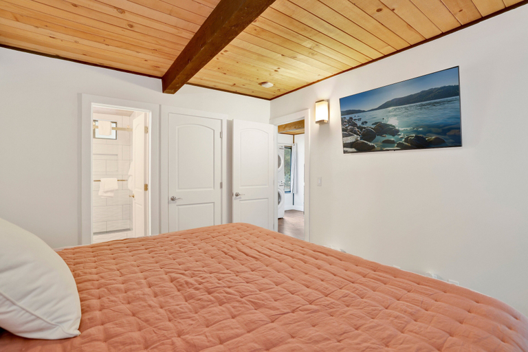 Bedroom 2, Q's Ski House #2256, San Bernardino