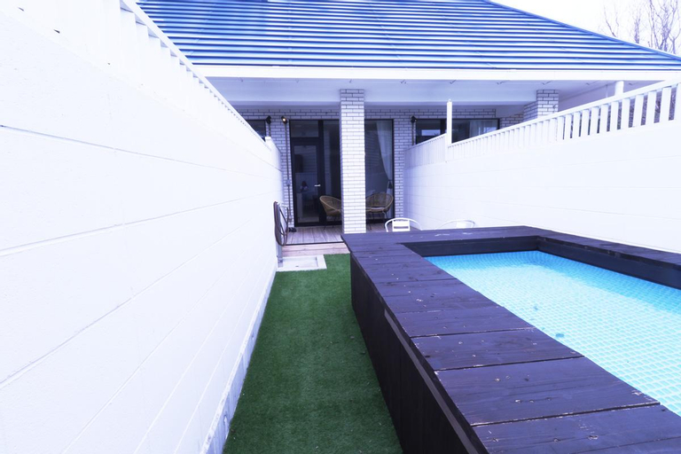 Swimming Pool 7