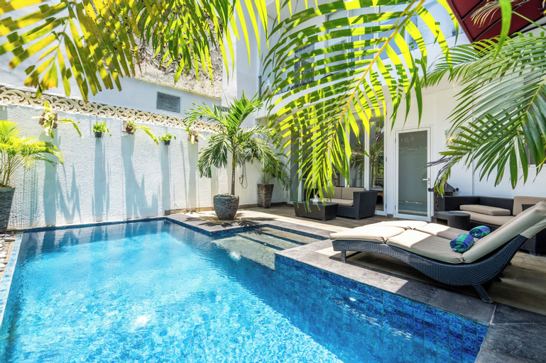 Swimming Pool 16