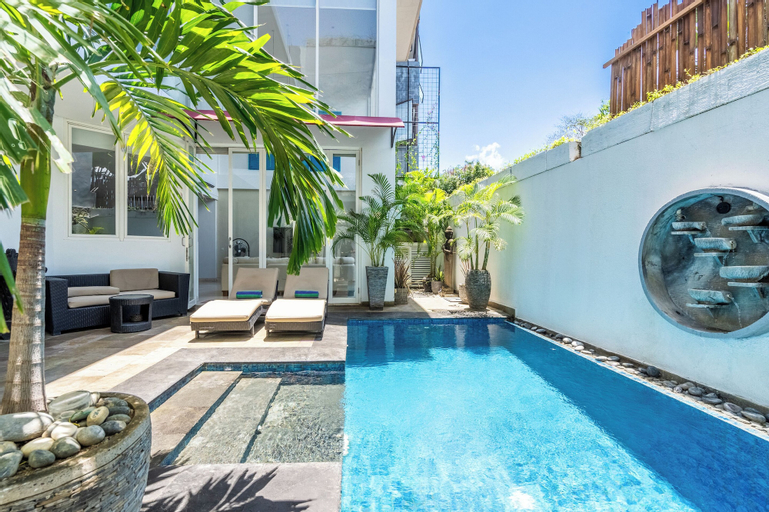 Swimming Pool 18
