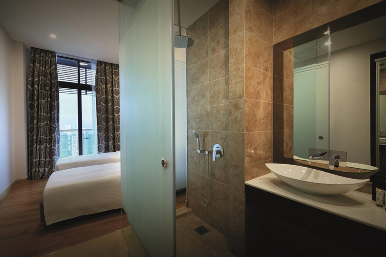 Bathroom 4