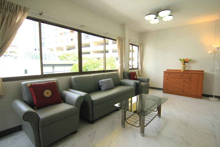 4, Manoo House H, Ratchathewi