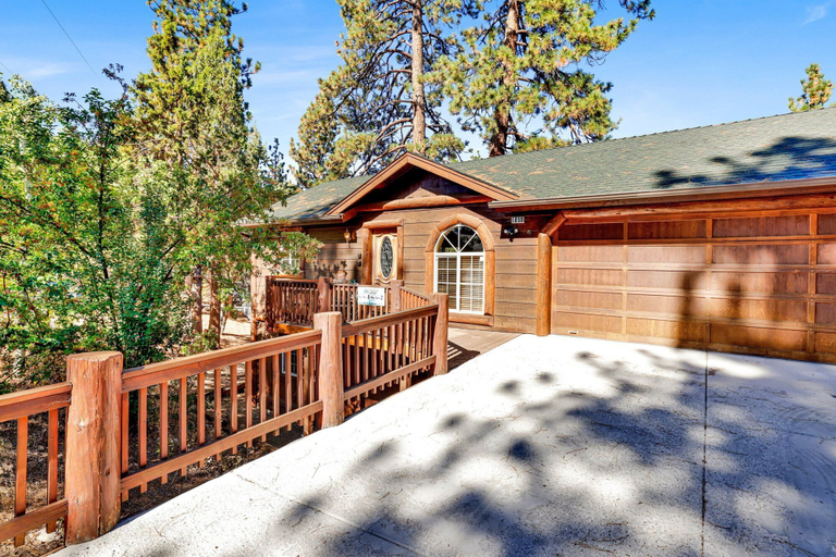 Exterior & Views 2, Lookout Lodge #2128, San Bernardino