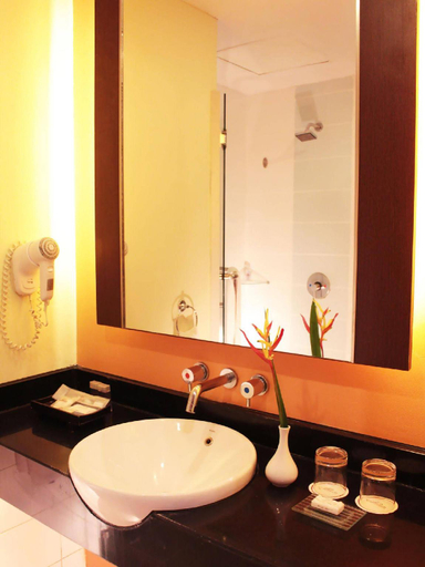 Bathroom 4, Solo Paragon Hotel & Residences, Solo