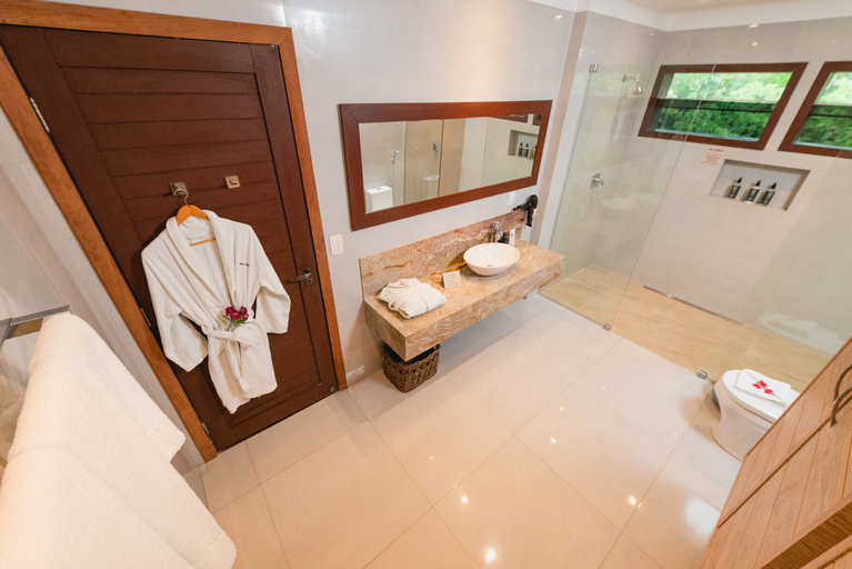 Bathroom 17