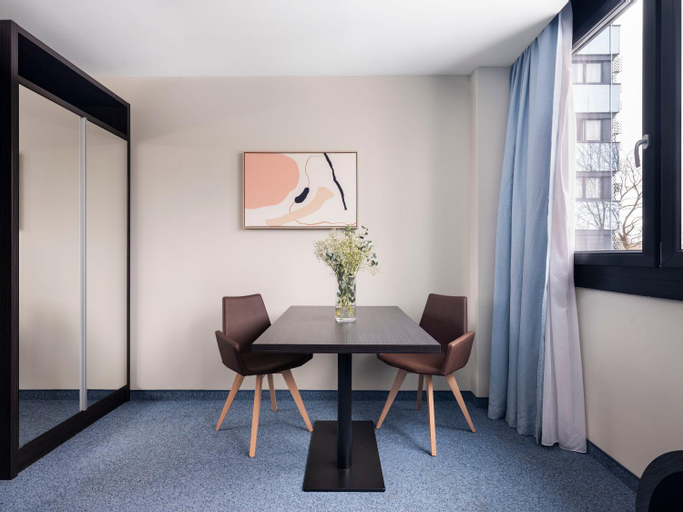 Dining Room 8