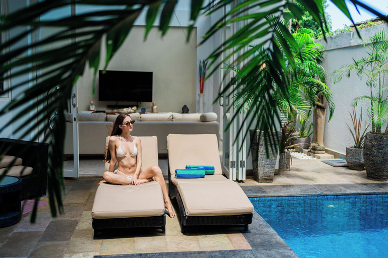 Swimming Pool 15