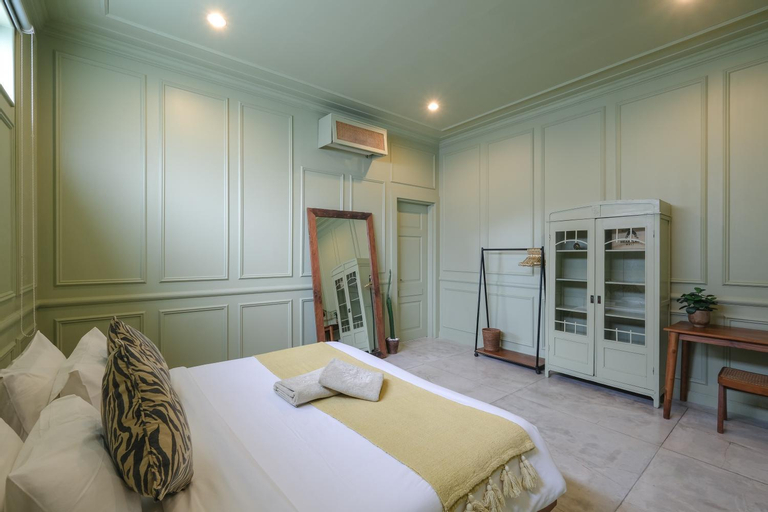 Bedroom 27