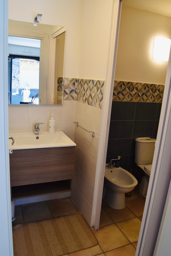 Bathroom 2, Casa Vacanze Vicolo Palau, Catania
