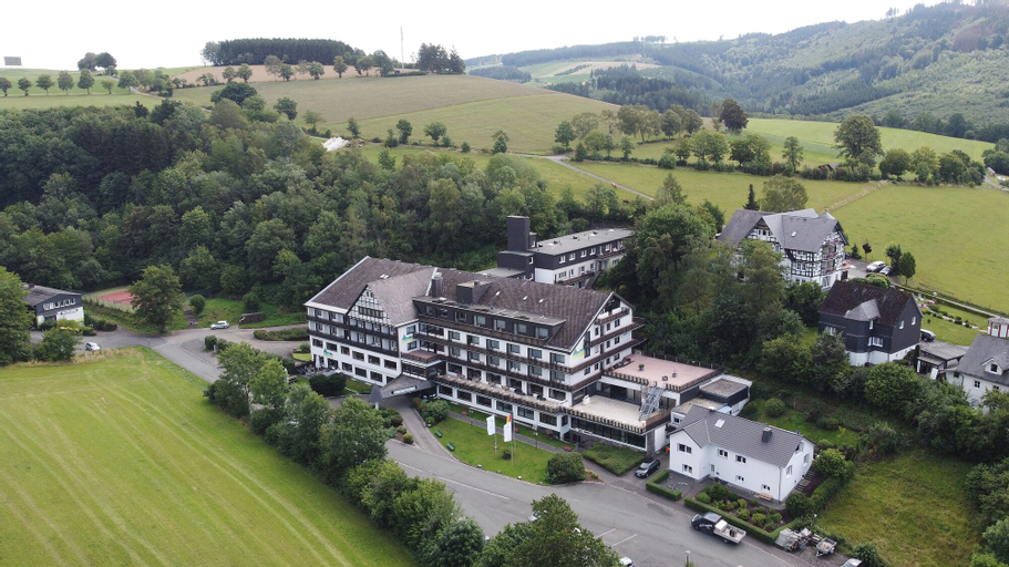 Exterior & Views 1, Sauerland Alpin Hotel, Hochsauerlandkreis