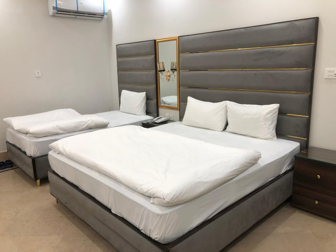 Bedroom 2, Hotel Five Season Lahore, Lahore
