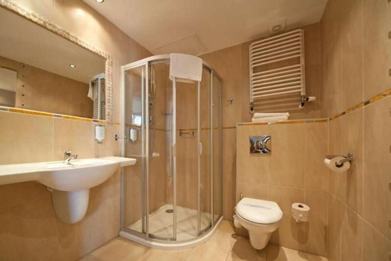 Bathroom, Sandra Spa Karpacz & Aquapark, Jelenia Góra
