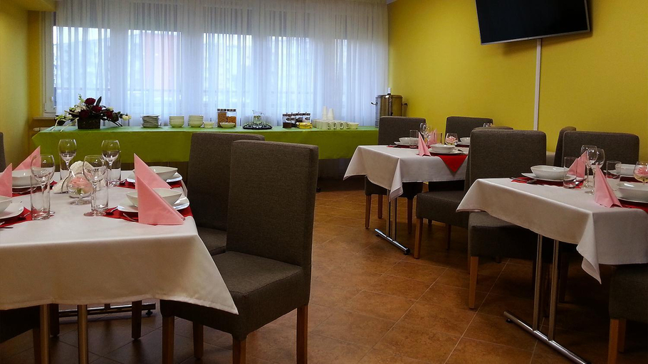 Others 3, Hostel Fortis, Ostrołęka