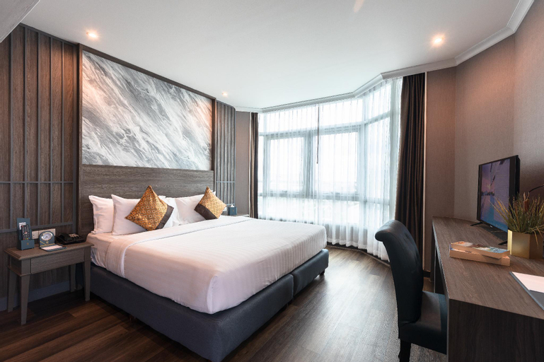 Bedroom 8