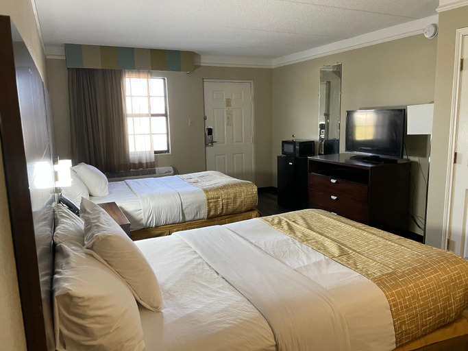 Bedroom 25