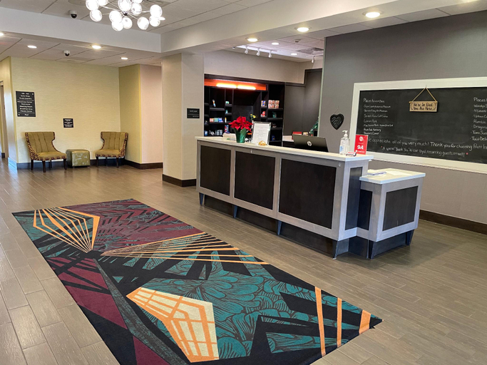 Public Area 2, Flag Point Inn & Suites Pratt, Pratt