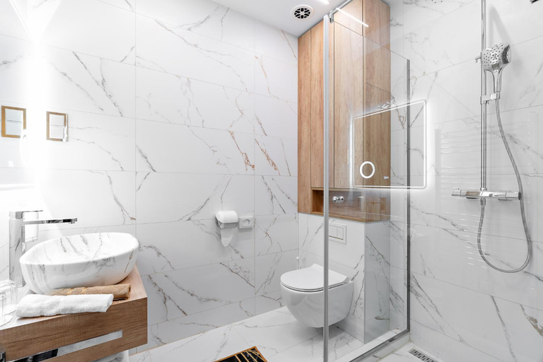 Bathroom 2, Diamond Panzio, Hajdúszoboszló