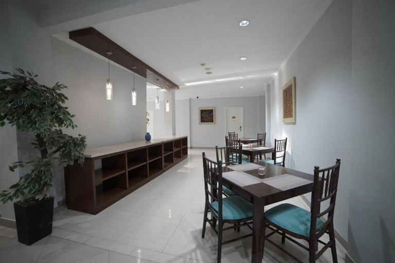 Dining Room 20