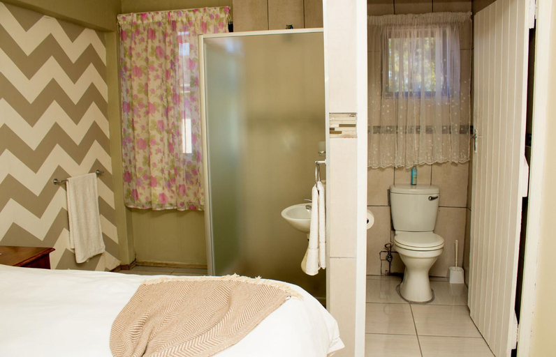 Others 4, Cozy Blue Guesthouse, Buffalo City
