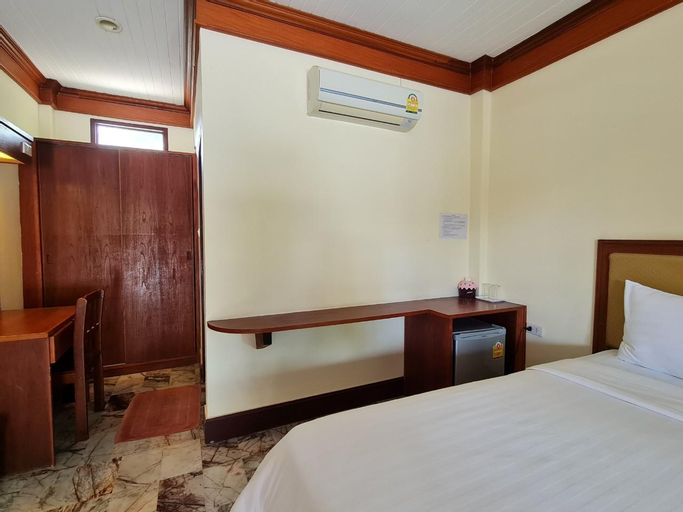 Bedroom 9