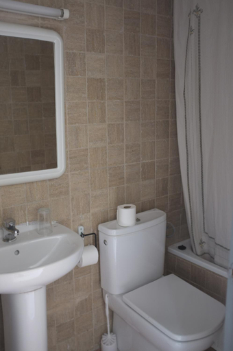 Others 3, Hostal Europa, Barcelona